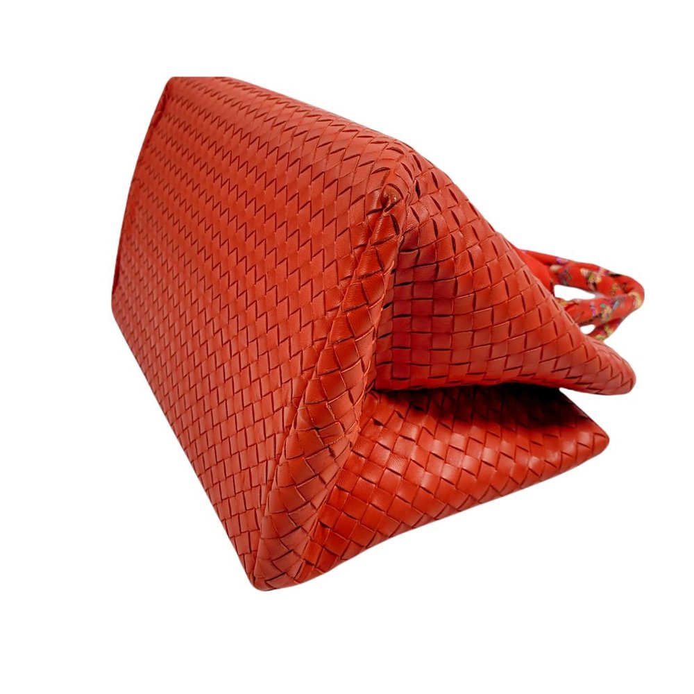 Bottega Veneta Red Intrecciato Woven Leather Tote Bag - Picture 5 of 11